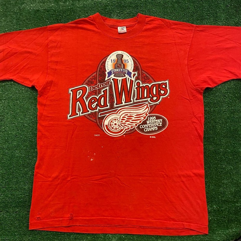 Detroit Red Wings Vintage 90s Hockey T-Shirt